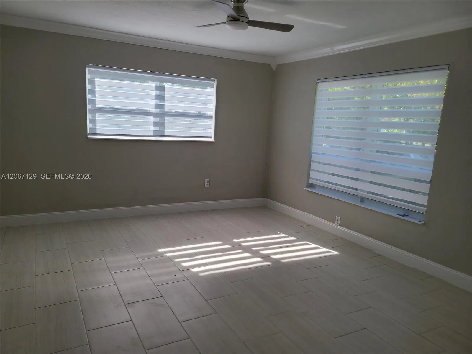 1240 NE 207th Ter, Miami, FL 33179