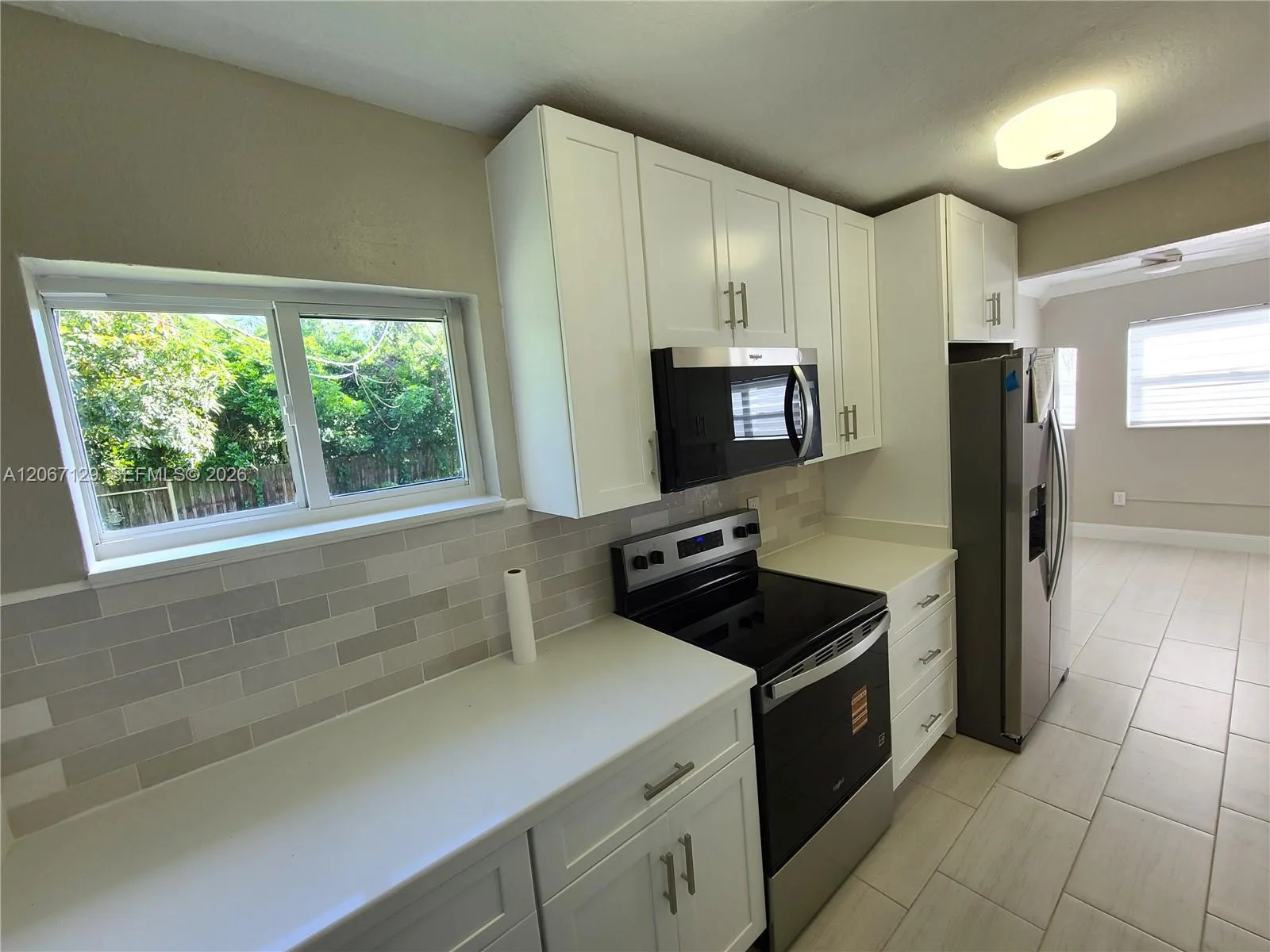 1240 NE 207th Ter, Miami, FL 33179 photo 4