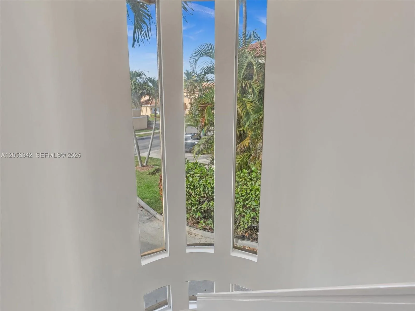 11407 Lakeview Dr, Coral Springs, FL 33071 photo 9
