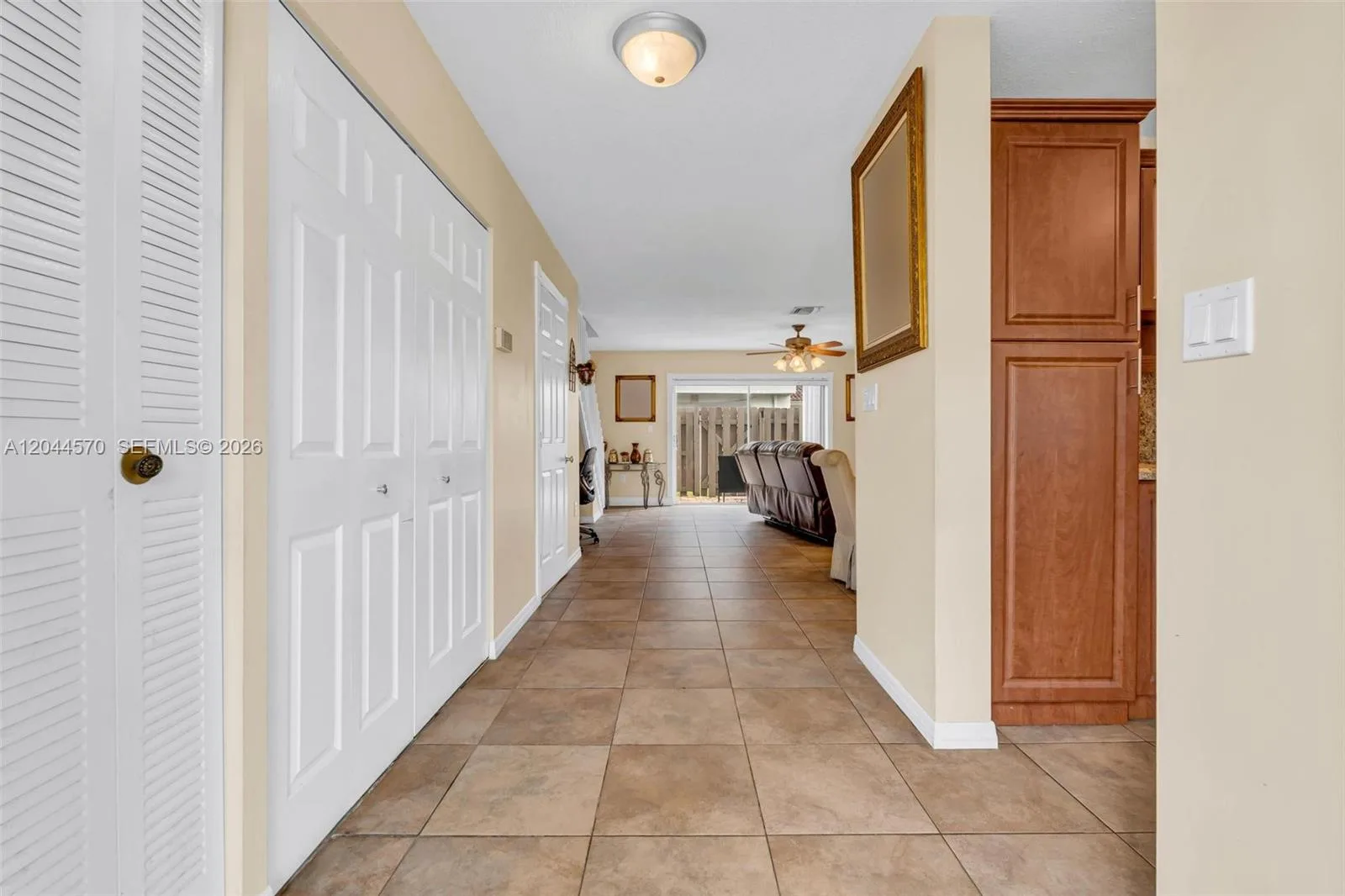 10857 NW 8th St, Pembroke Pines, FL 33026 photo 6