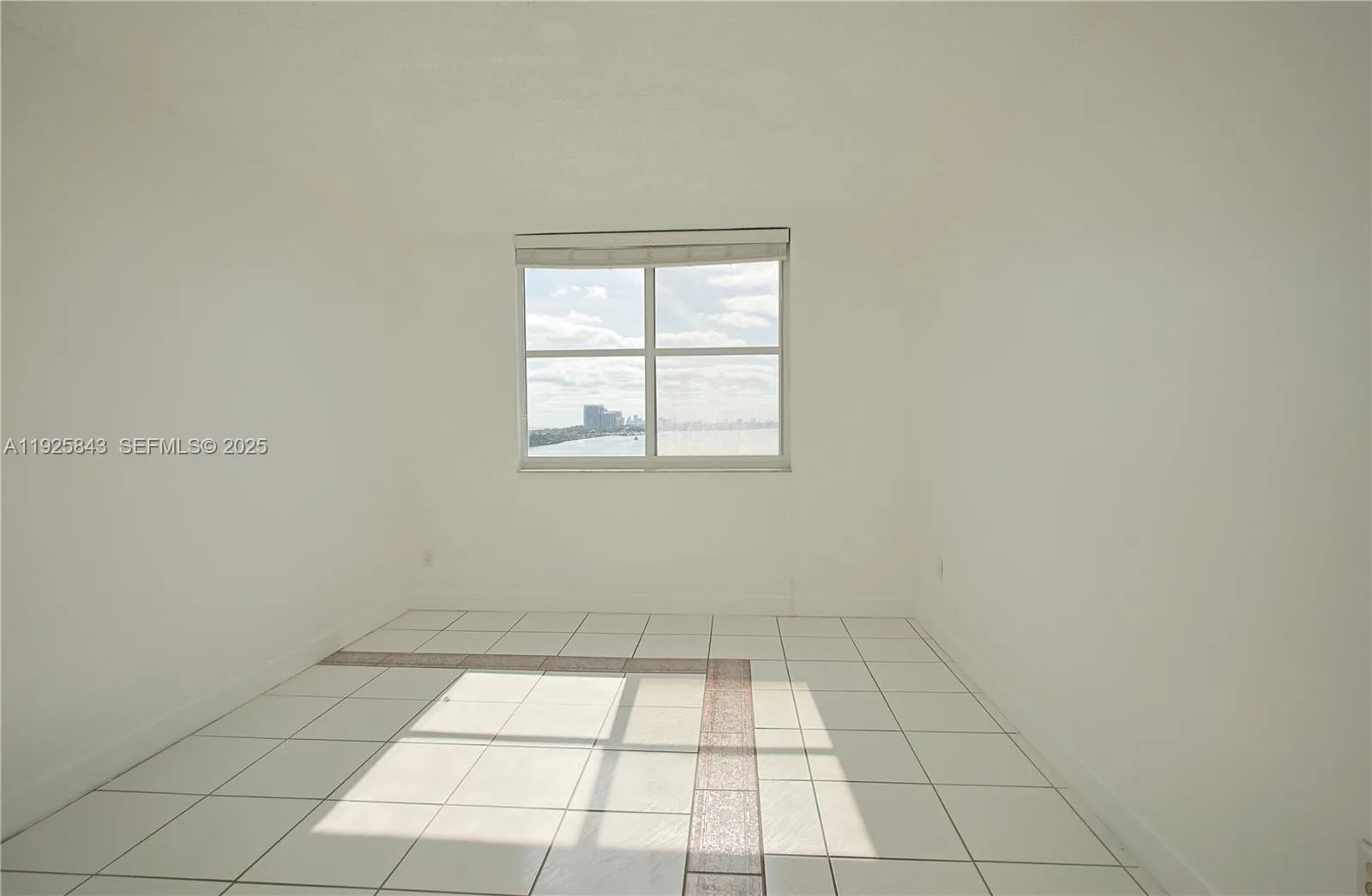 500 Bayview Dr # 928, Sunny Isles Beach, FL 33160 photo 4