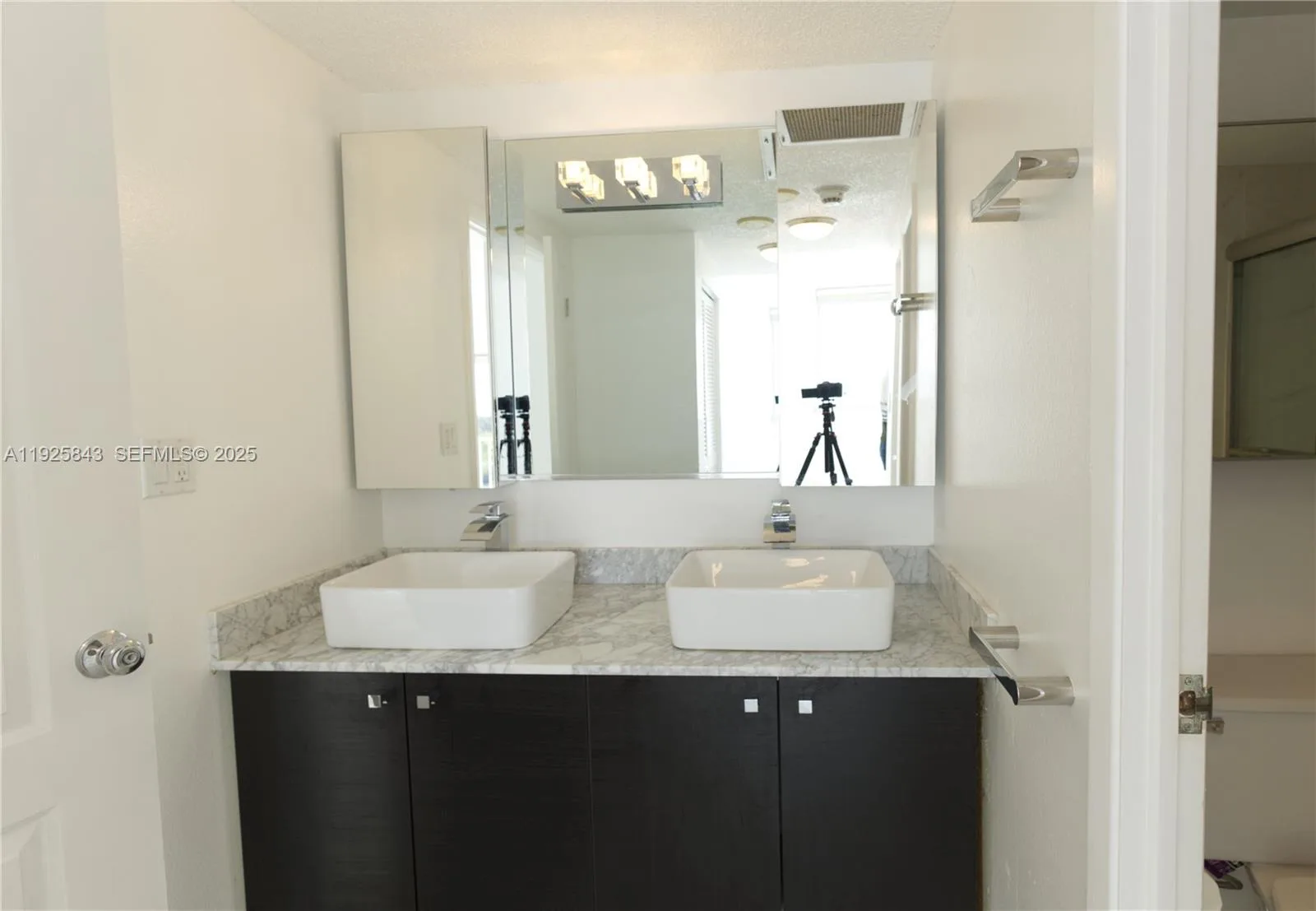 500 Bayview Dr # 928, Sunny Isles Beach, FL 33160 photo 5