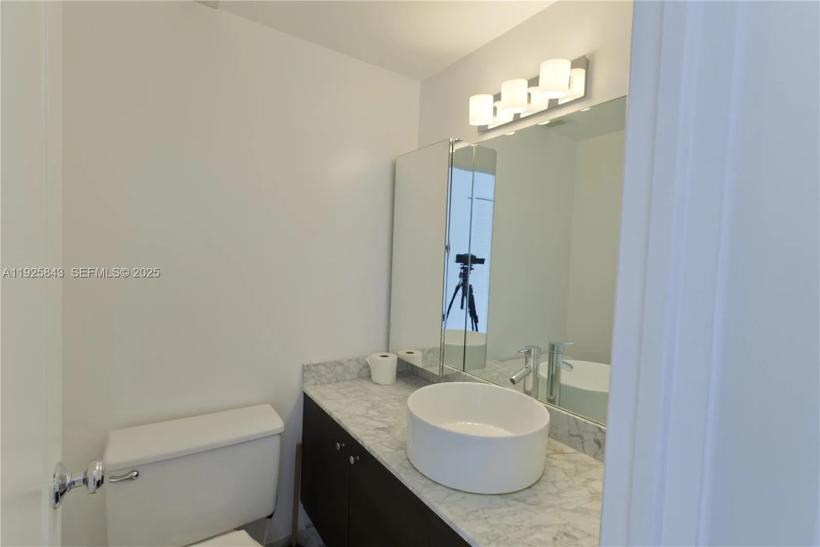 500 Bayview Dr # 928, Sunny Isles Beach, FL 33160 photo 6