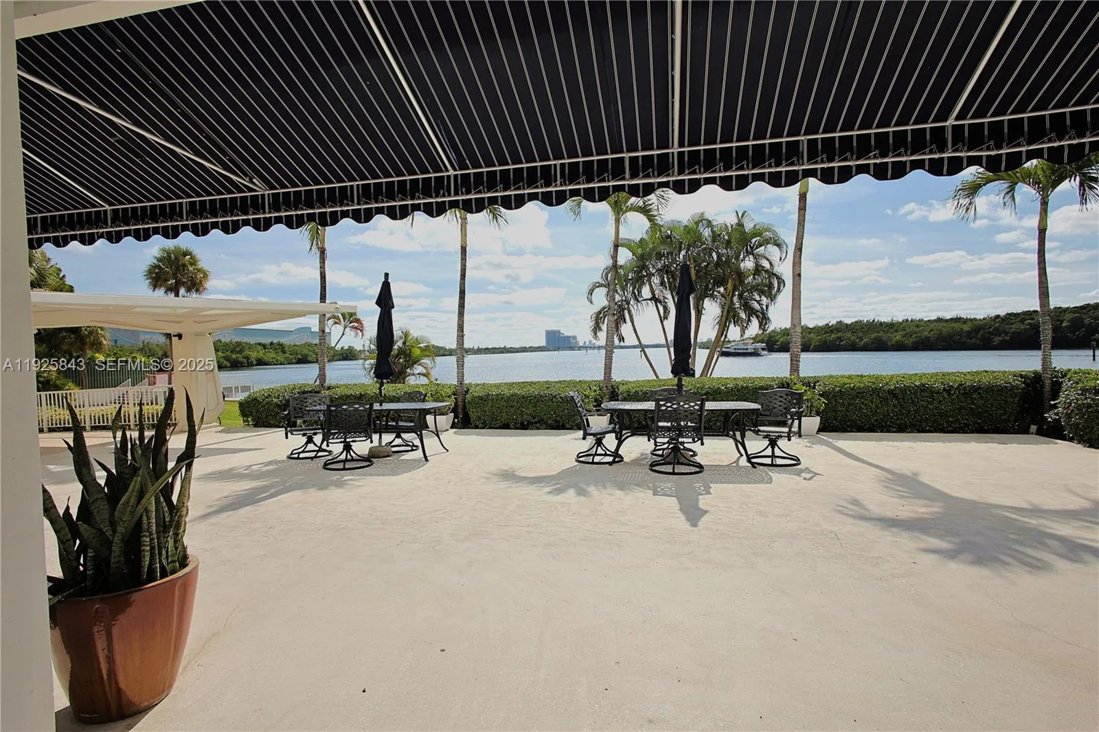 500 Bayview Dr # 928, Sunny Isles Beach, FL 33160 photo 8
