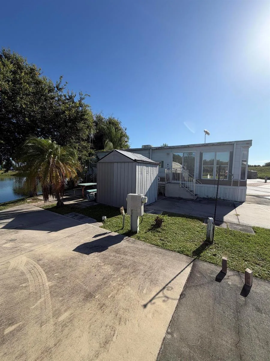 7950 HWY 78 # 184, Okeechobee, FL 34974