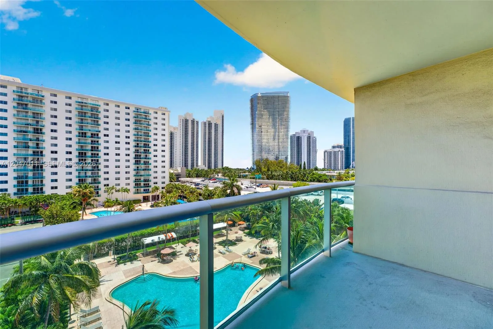 19380 Collins Ave # 608, Sunny Isles Beach, FL 33160 photo 2