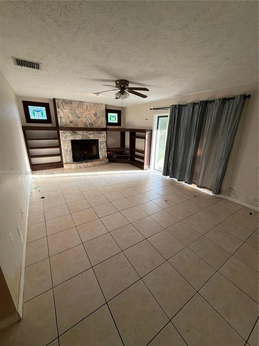 3603 W Wilderness Dr W, Fort Pierce, FL 34982 photo 4