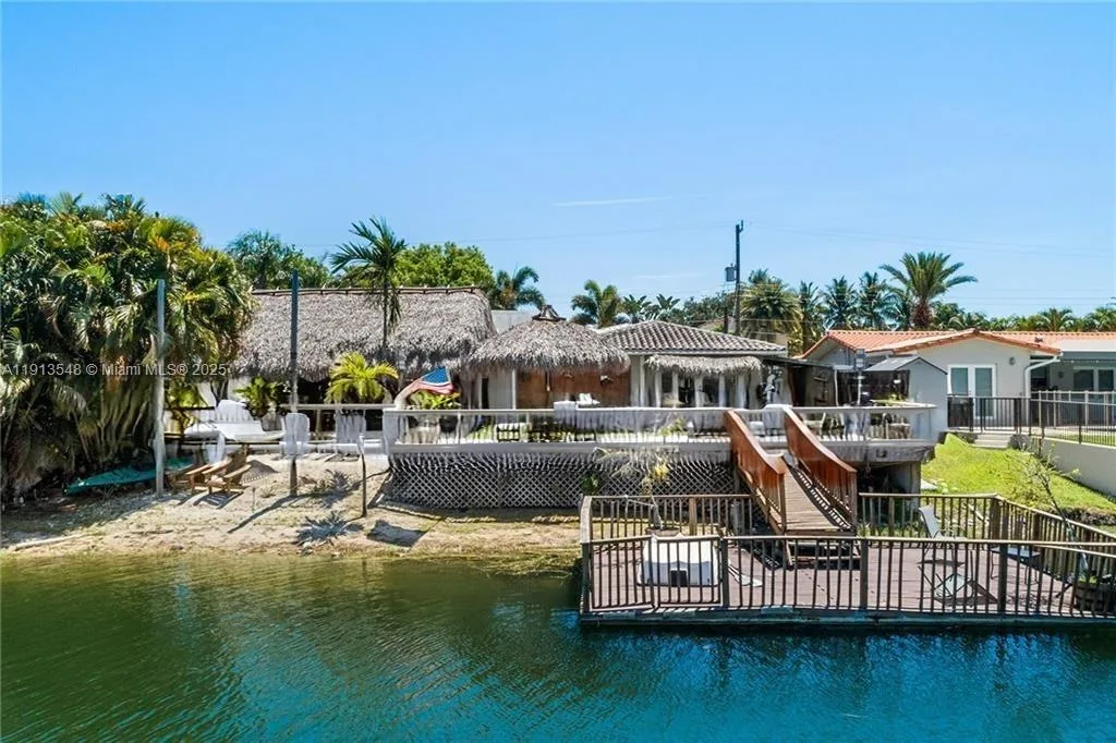 21280 NE 23rd Ave, Miami, FL 33180 photo 3