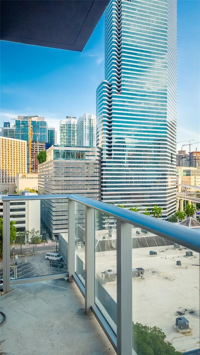 151 SE 1st St # 811, Miami, FL 33131 photo 10