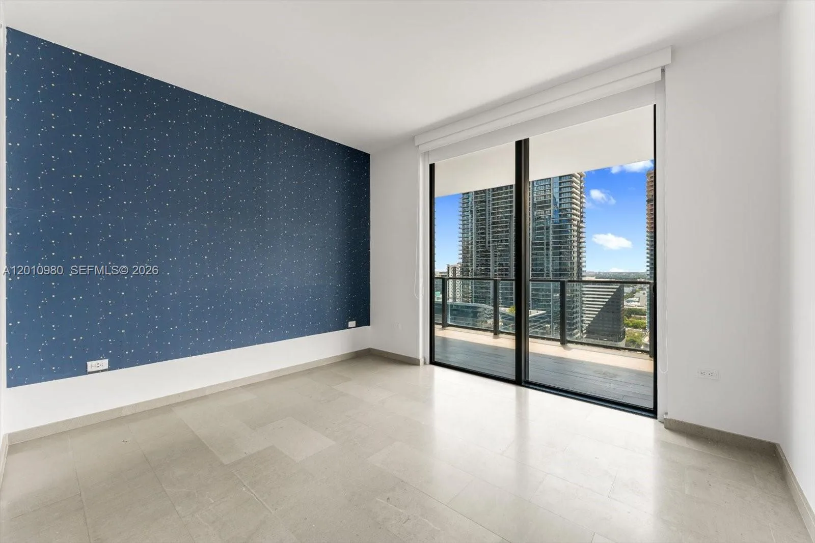 68 SE 6th St # 2304, Miami, FL 33131 photo 8