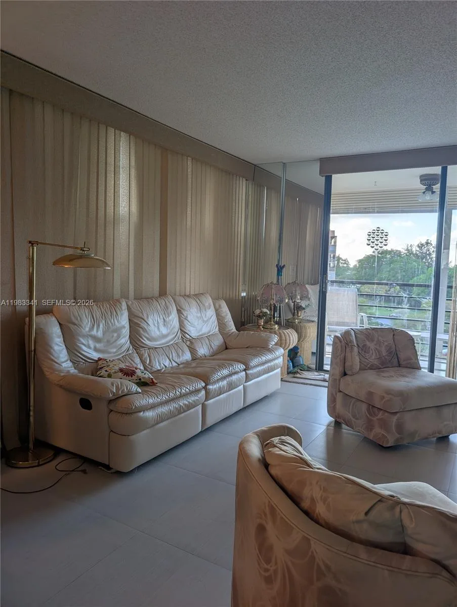 1000 E Saint Charles Pl # 519, Pembroke Pines, FL 33026 photo 10