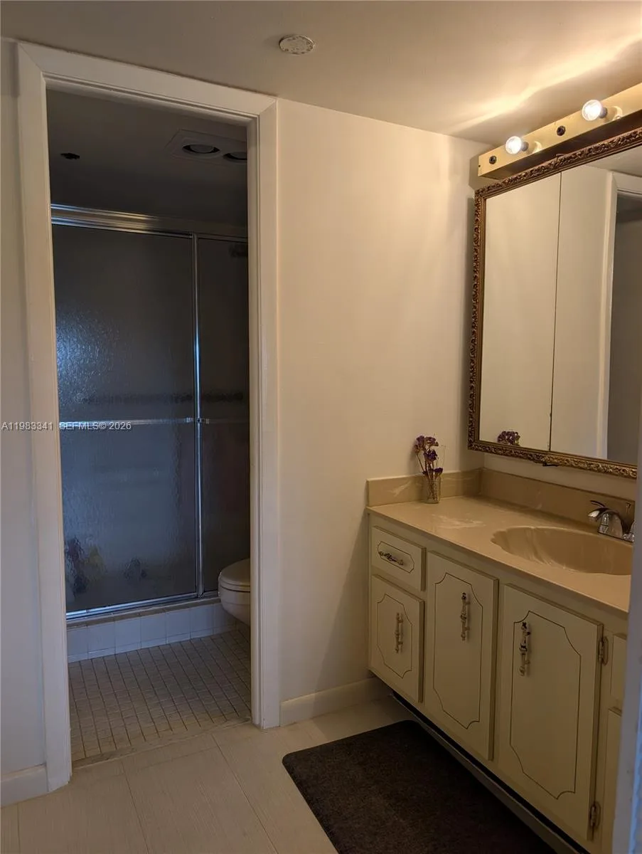 1000 E Saint Charles Pl # 519, Pembroke Pines, FL 33026 photo 12