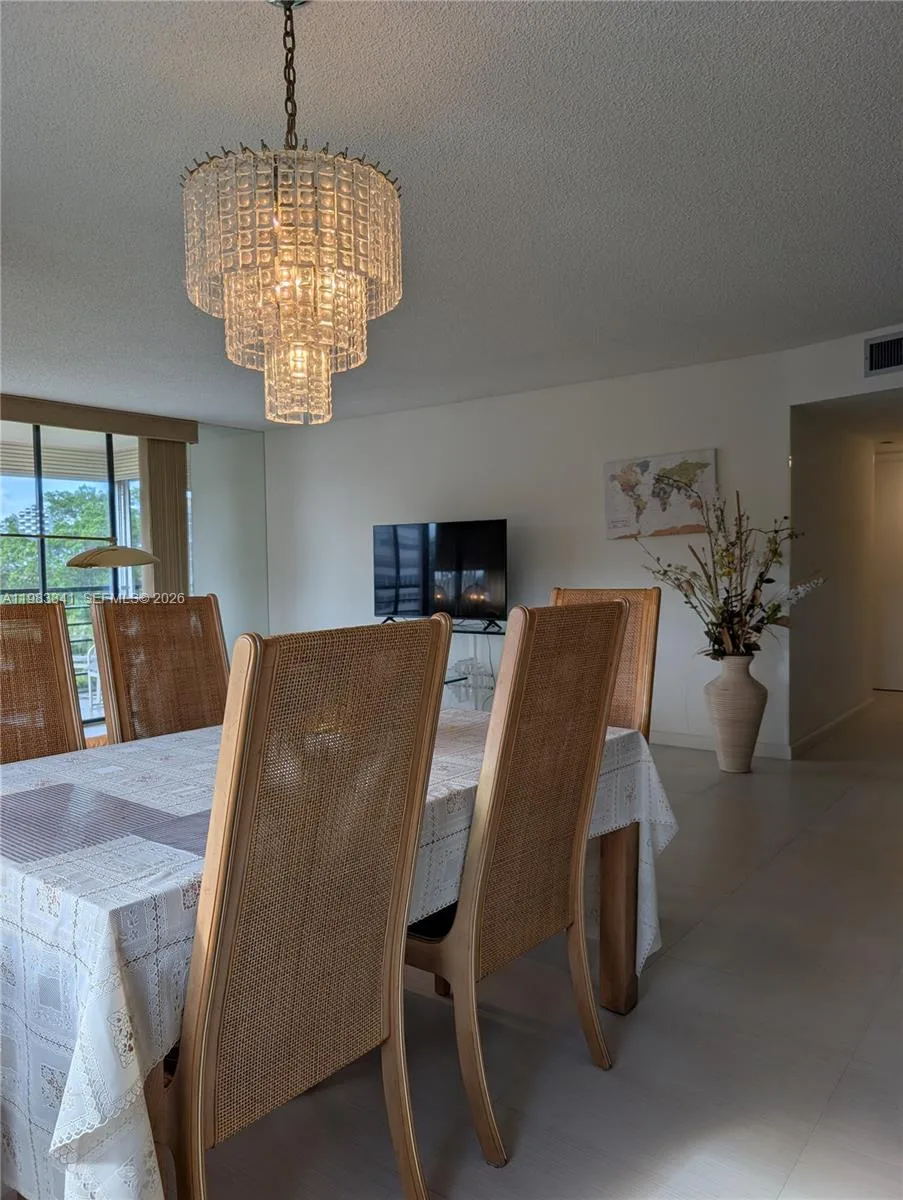 1000 E Saint Charles Pl # 519, Pembroke Pines, FL 33026 photo 3