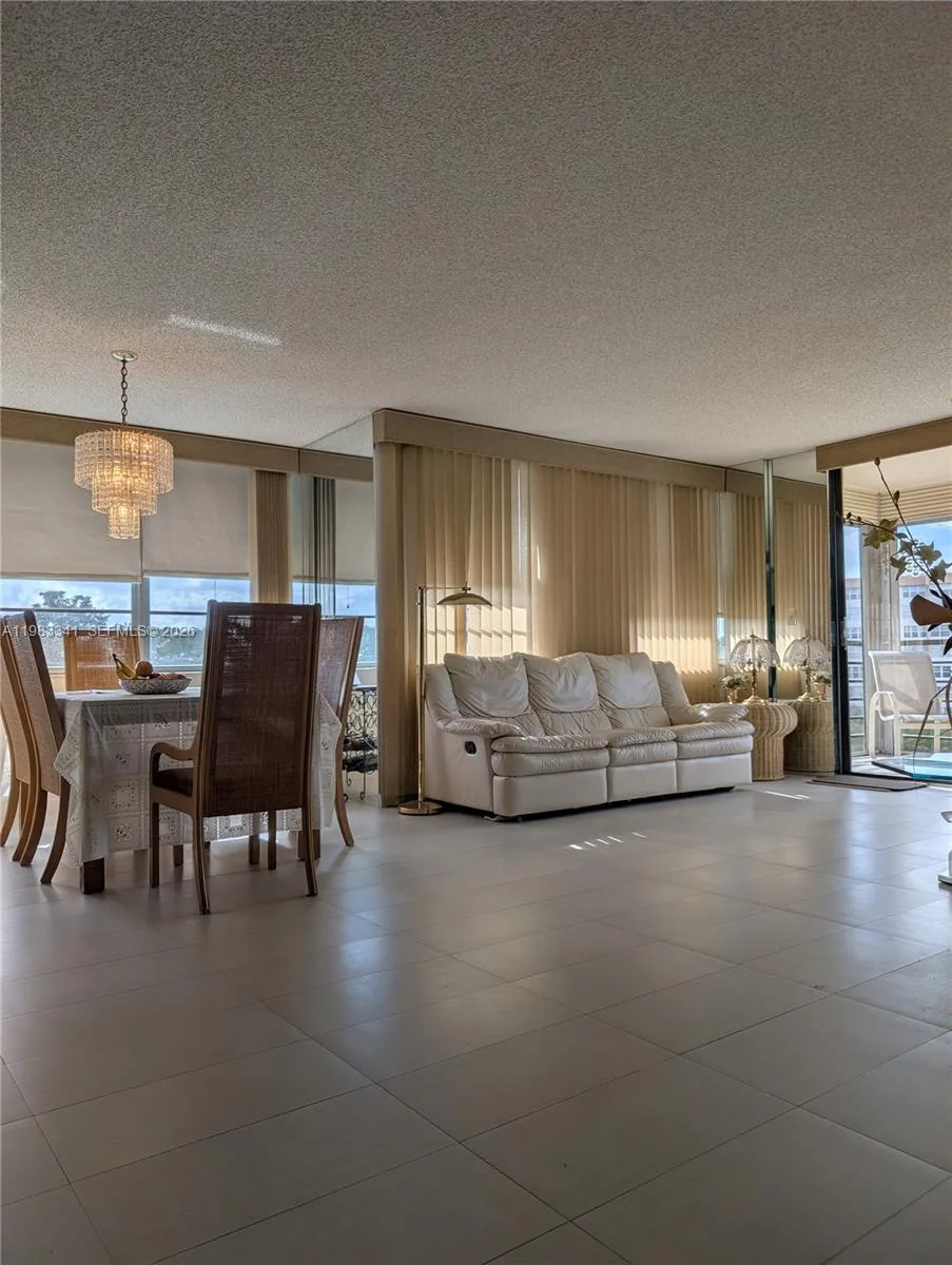 1000 E Saint Charles Pl # 519, Pembroke Pines, FL 33026 photo 8