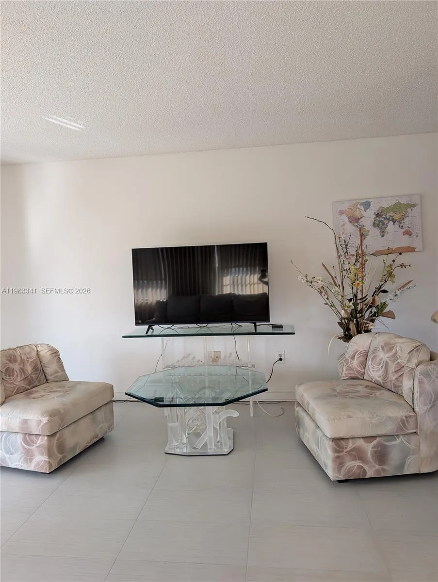 1000 E Saint Charles Pl # 519, Pembroke Pines, FL 33026 photo 9
