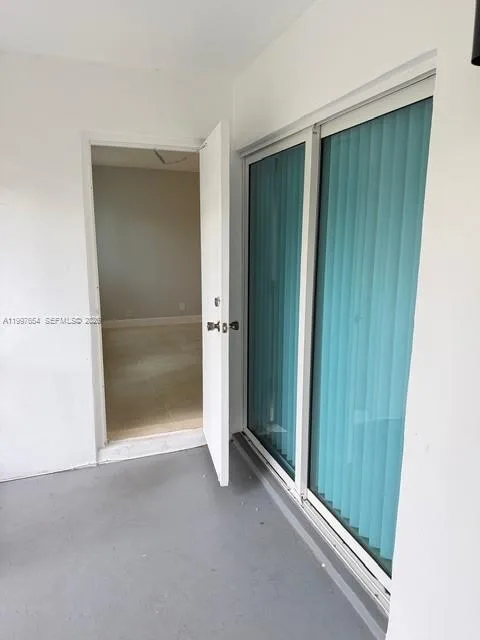 100 Lakeview Dr # 115, Weston, FL 33326 photo 5