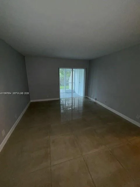 100 Lakeview Dr # 115, Weston, FL 33326 photo 6
