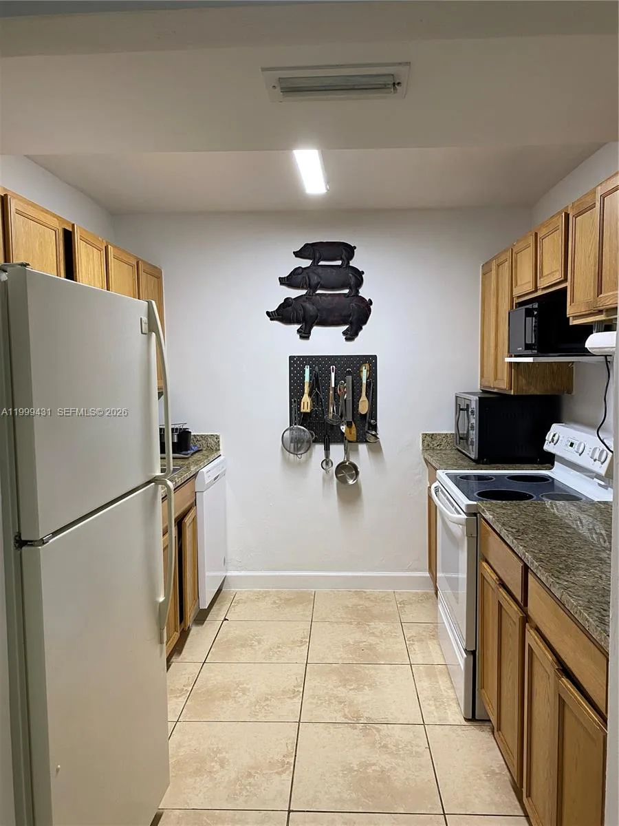 1855 NE 121st St # 36, North Miami, FL 33181 photo 10