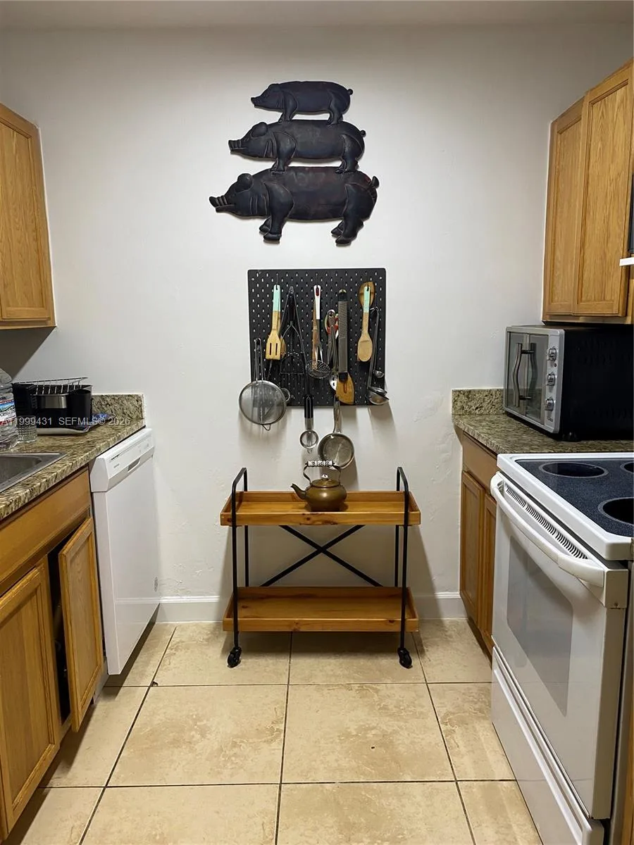 1855 NE 121st St # 36, North Miami, FL 33181 photo 13