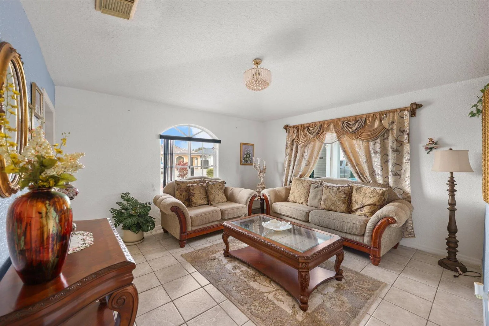 9778 NW 128th Lane, Hialeah Gardens, FL 33018 photo 5