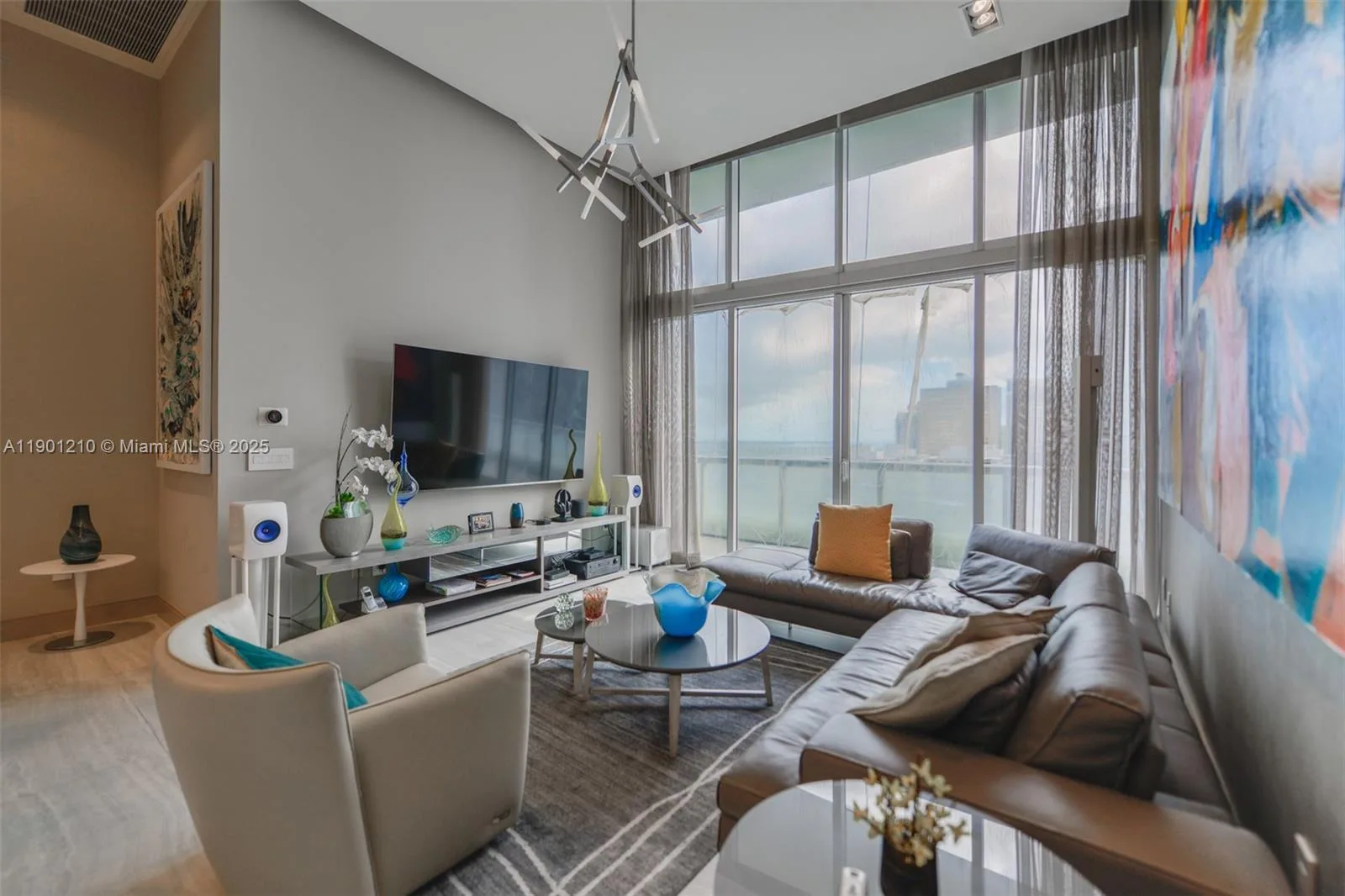 495 Brickell Ave # 2211, Miami, FL 33131 photo 2