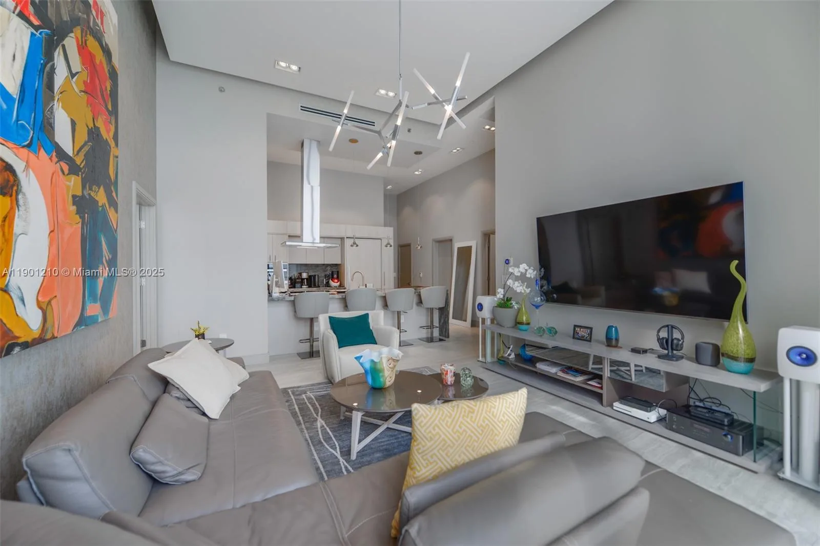 495 Brickell Ave # 2211, Miami, FL 33131 photo 3