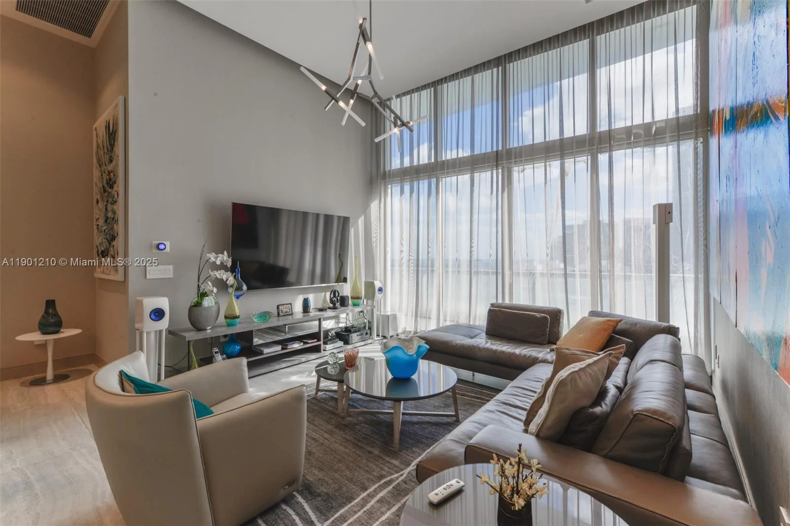 495 Brickell Ave # 2211, Miami, FL 33131 photo 5