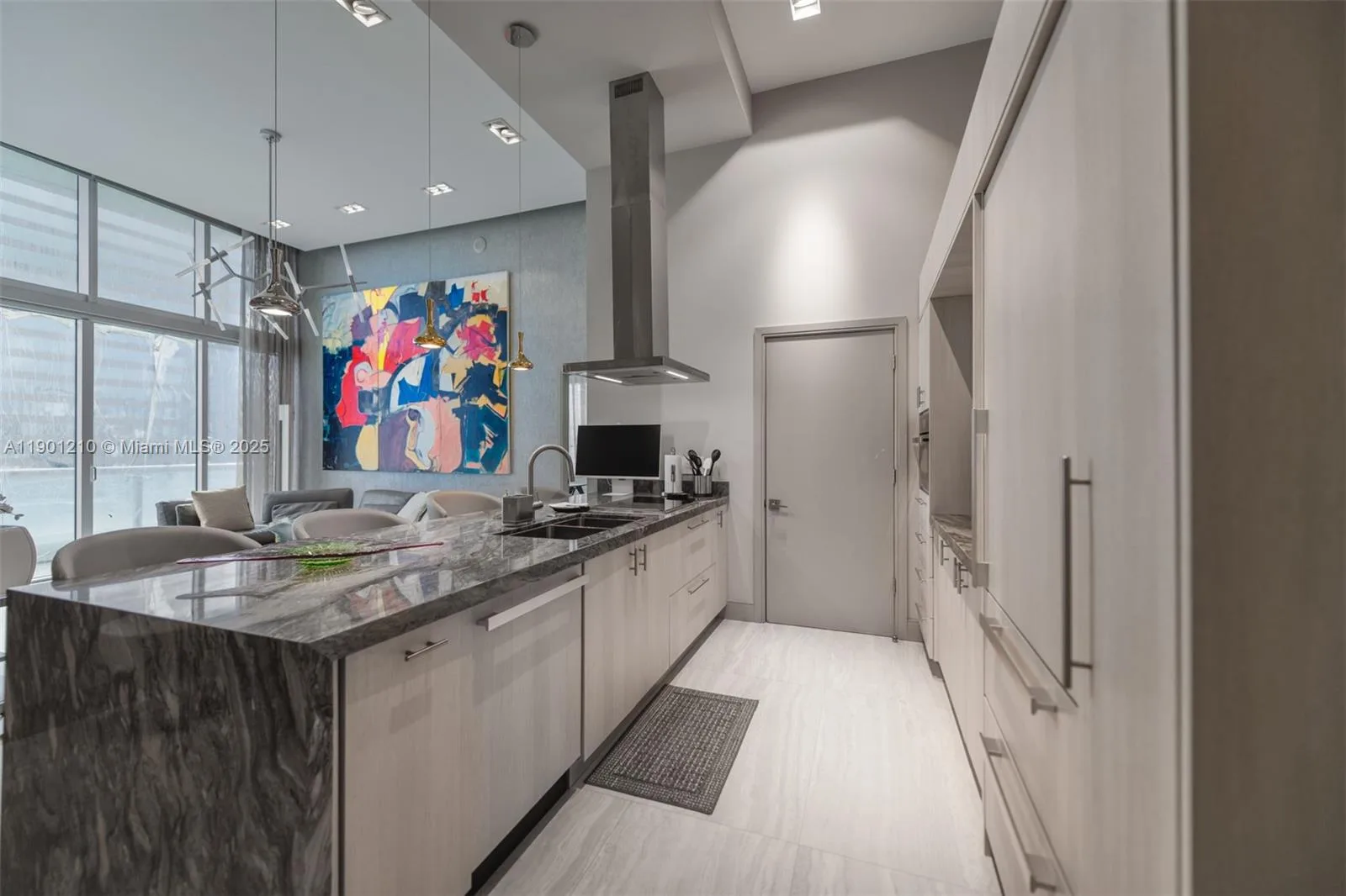 495 Brickell Ave # 2211, Miami, FL 33131 photo 8