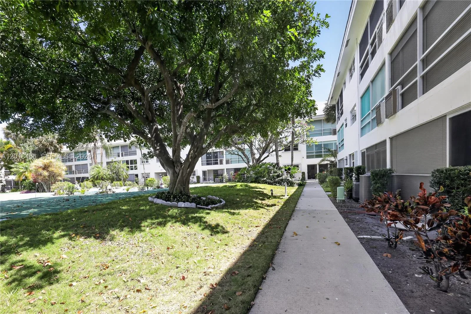 2050 NE 39th St # W112, Lighthouse Point, FL 33064 photo 4