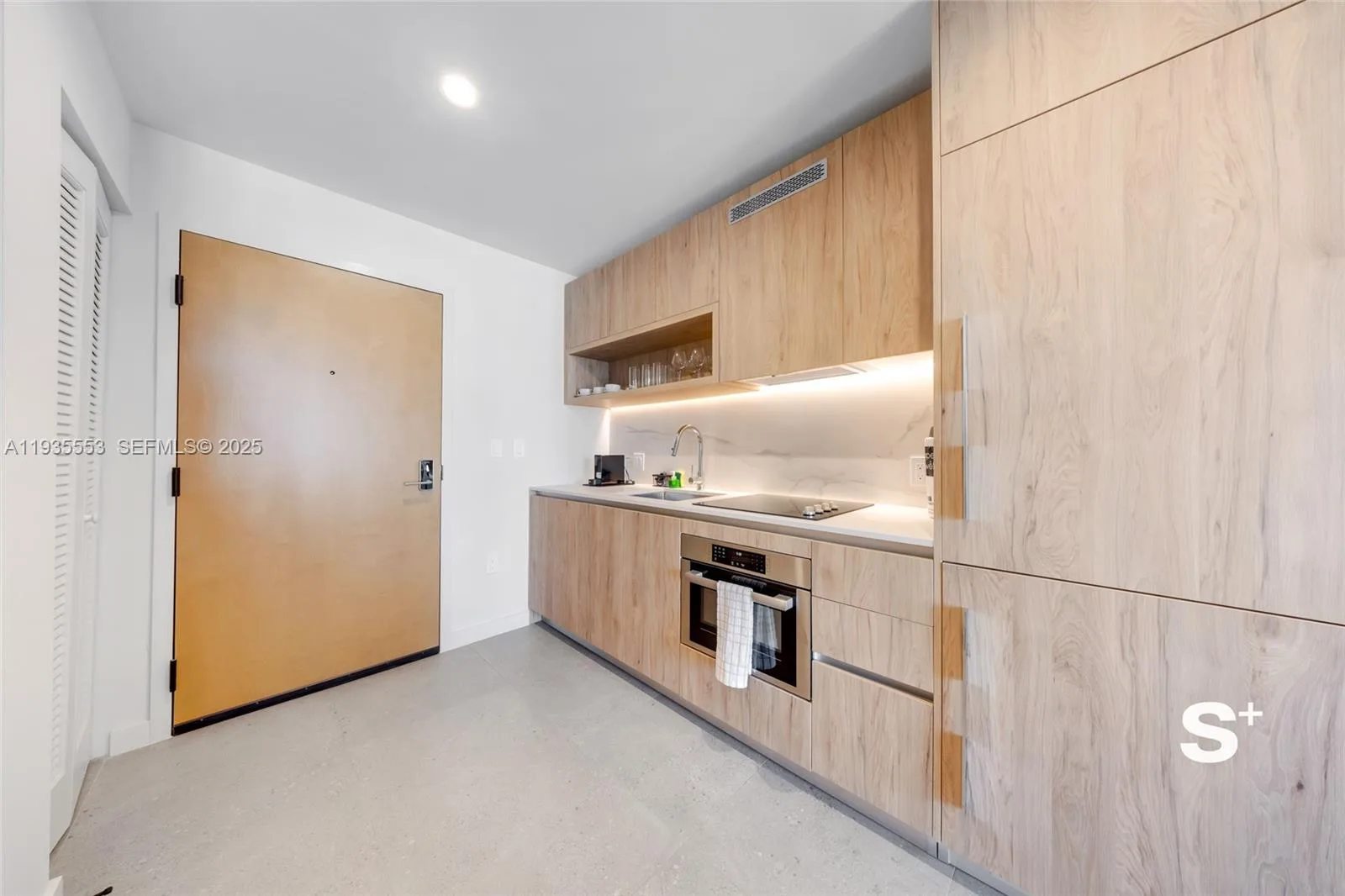 11 NE 6TH ST # 1903, Miami, FL 33132 photo 2