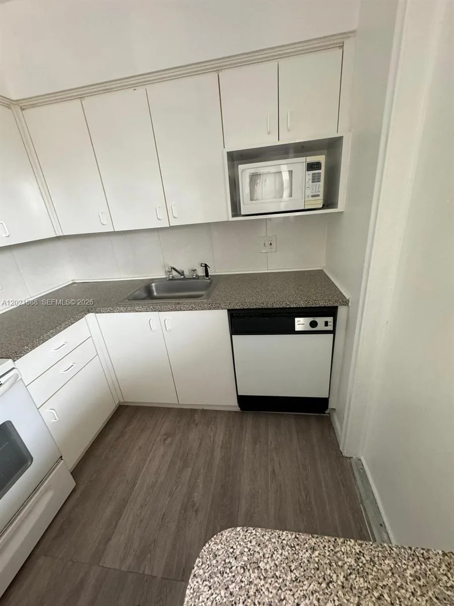 20201 NE 29th Ct # D329, Aventura, FL 33180 — zdjęcie 2