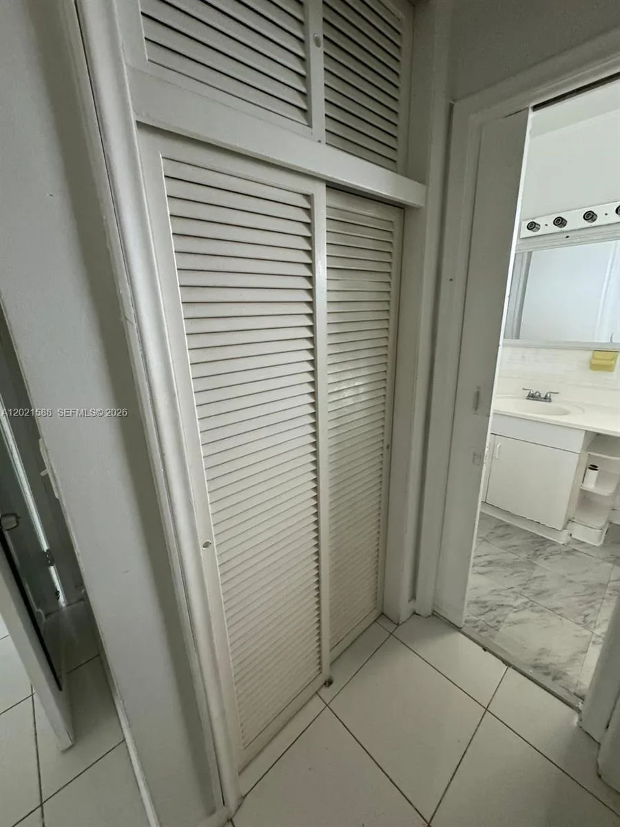 20201 NE 29th Ct # D329, Aventura, FL 33180 — zdjęcie 3