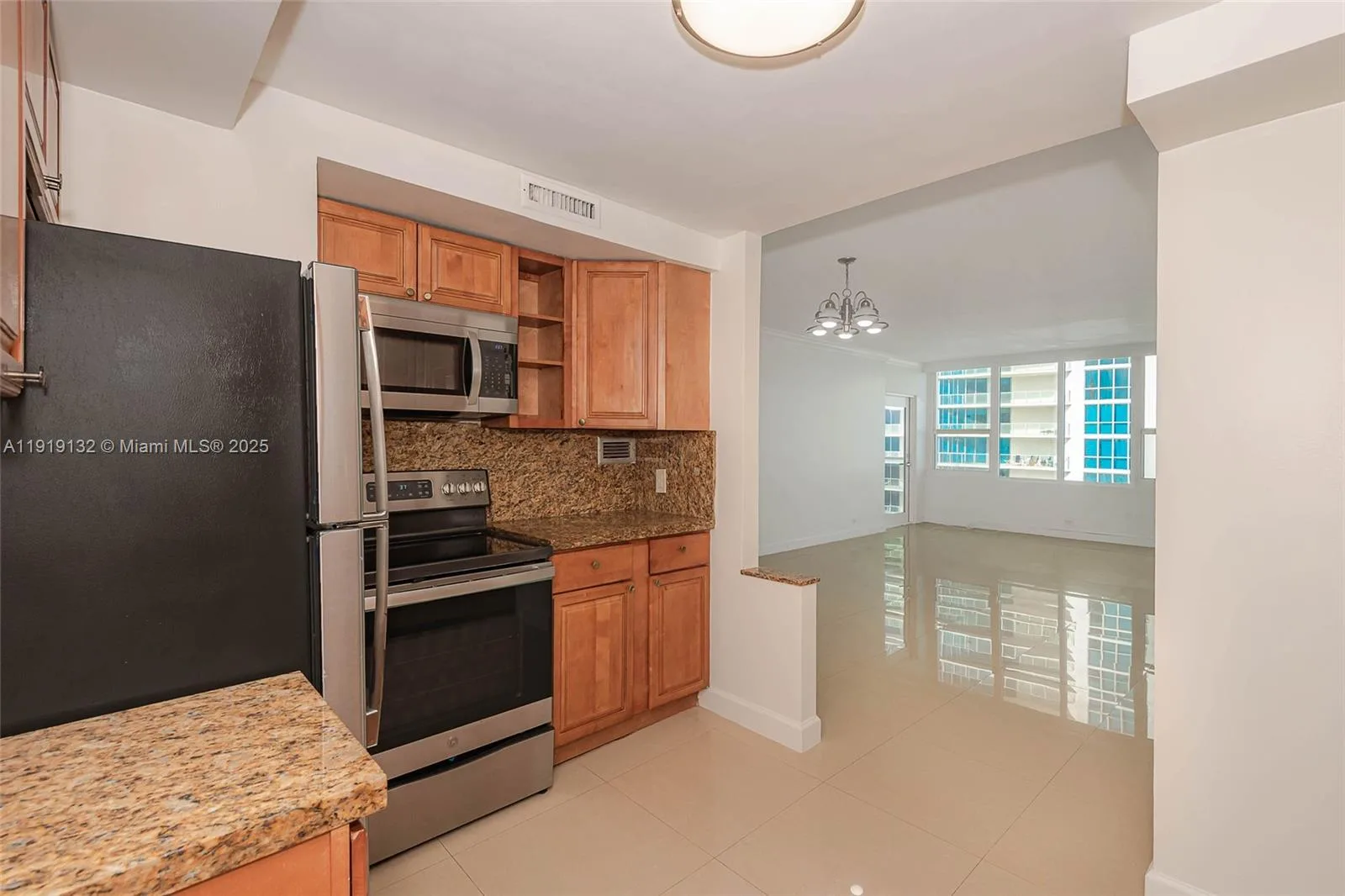 3505 S Ocean Dr # 1411, Hollywood, FL 33019 photo 10