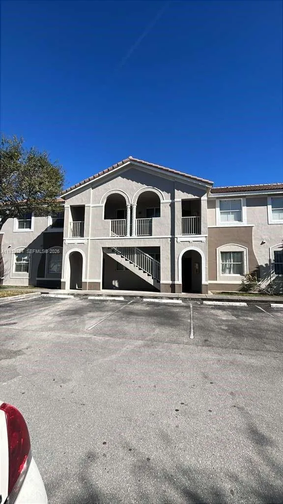 2811 SE 17th Ave # 210, Homestead, FL 33035 photo 2
