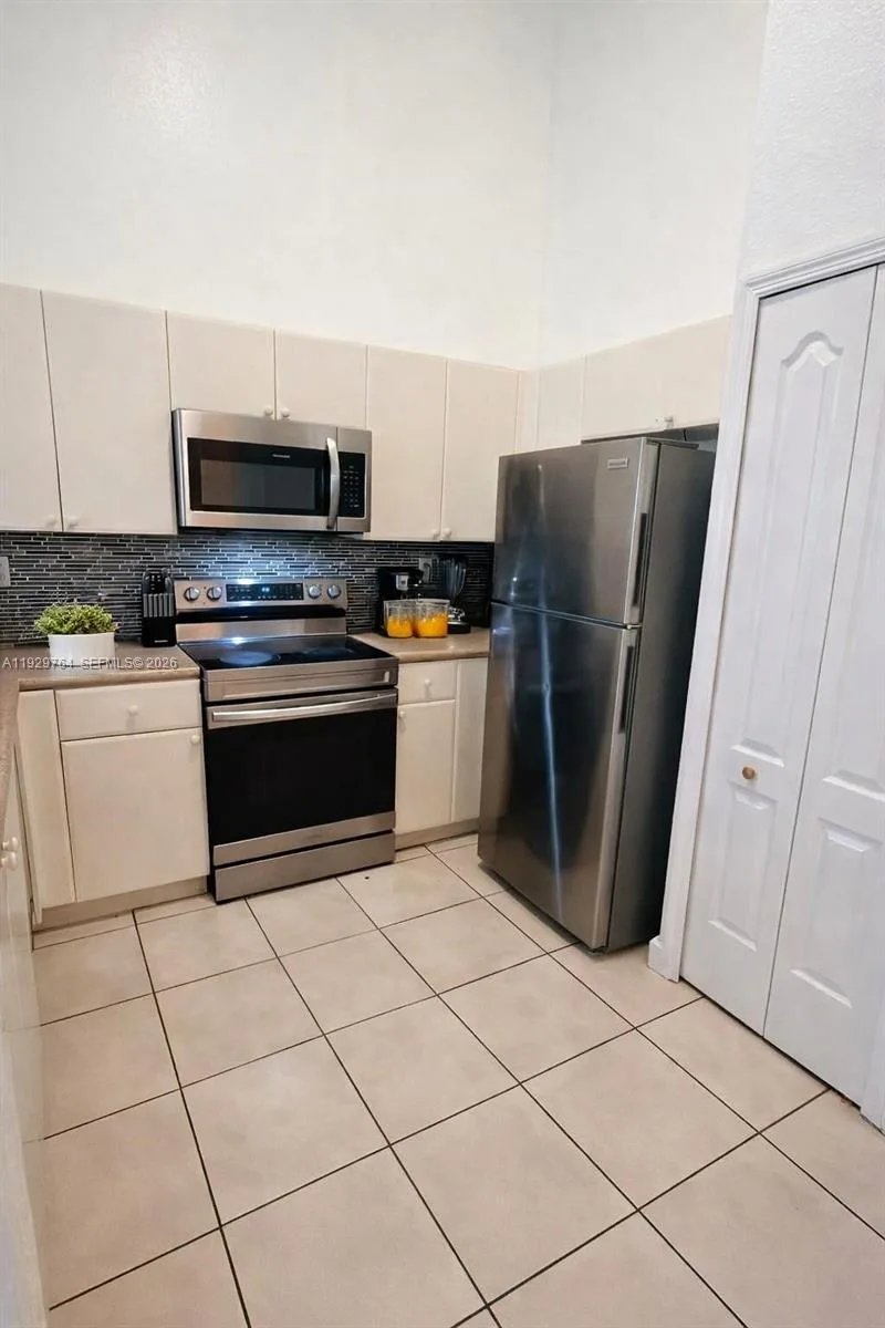 2811 SE 17th Ave # 210, Homestead, FL 33035 photo 5