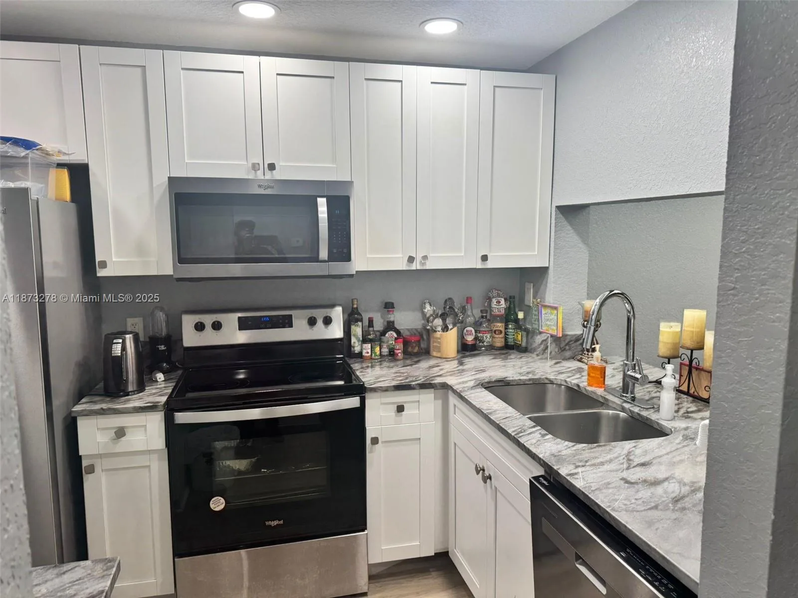 10332 Sunrise Lakes Blvd # 106, Sunrise, FL 33322 photo 5