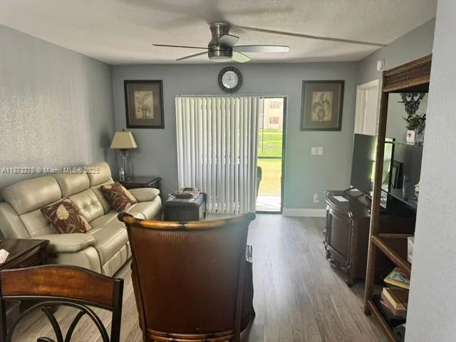 10332 Sunrise Lakes Blvd # 106, Sunrise, FL 33322 photo 6