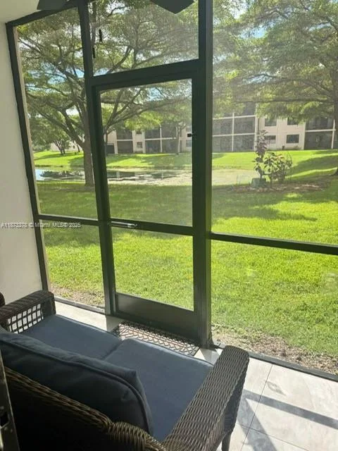 10332 Sunrise Lakes Blvd # 106, Sunrise, FL 33322 photo 7