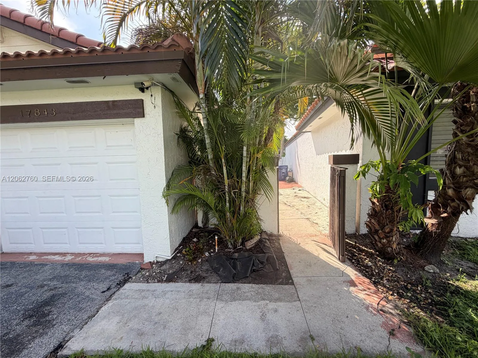 17843 NW 63rd Ct FRONT # 0, Hialeah, FL 33015