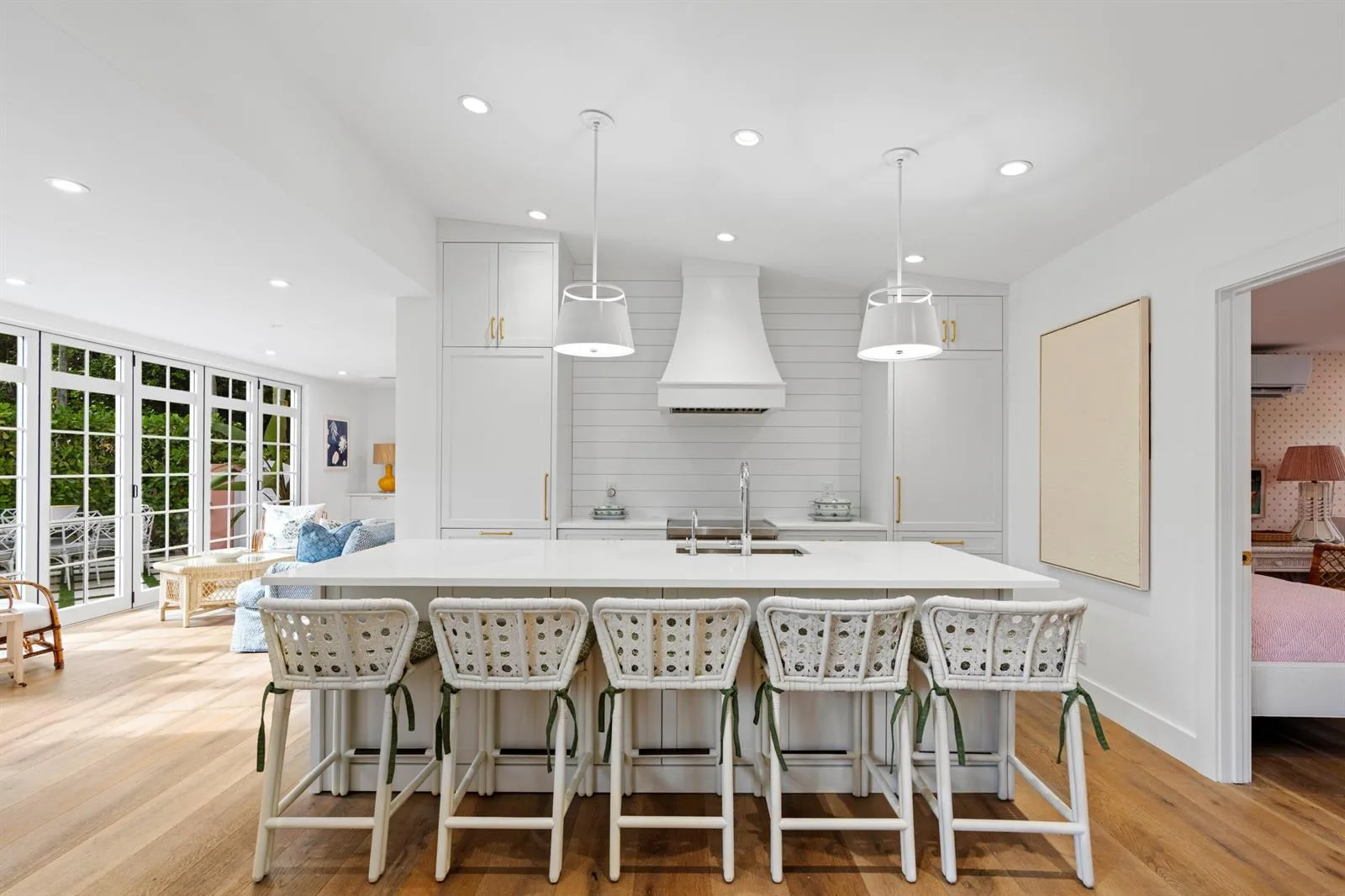 142 Peruvian Avenue # 102, Palm Beach, FL 33480 photo 4