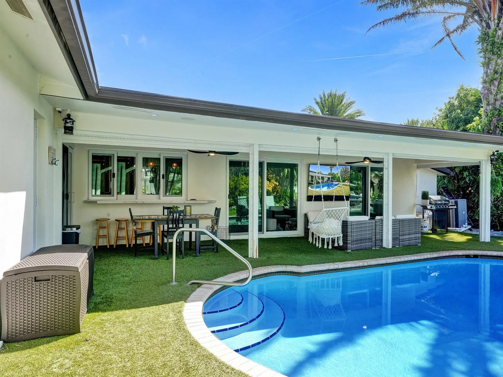 3821 NE 29th Avenue, Lighthouse Point, FL 33064