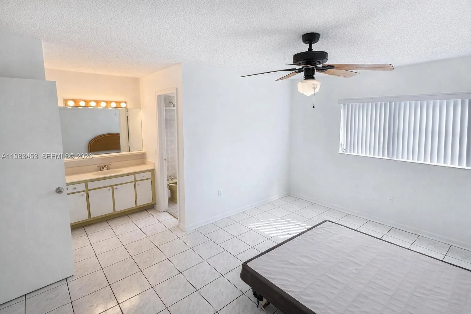 1630 W 46th St # 514B, Hialeah, FL 33012 photo 10