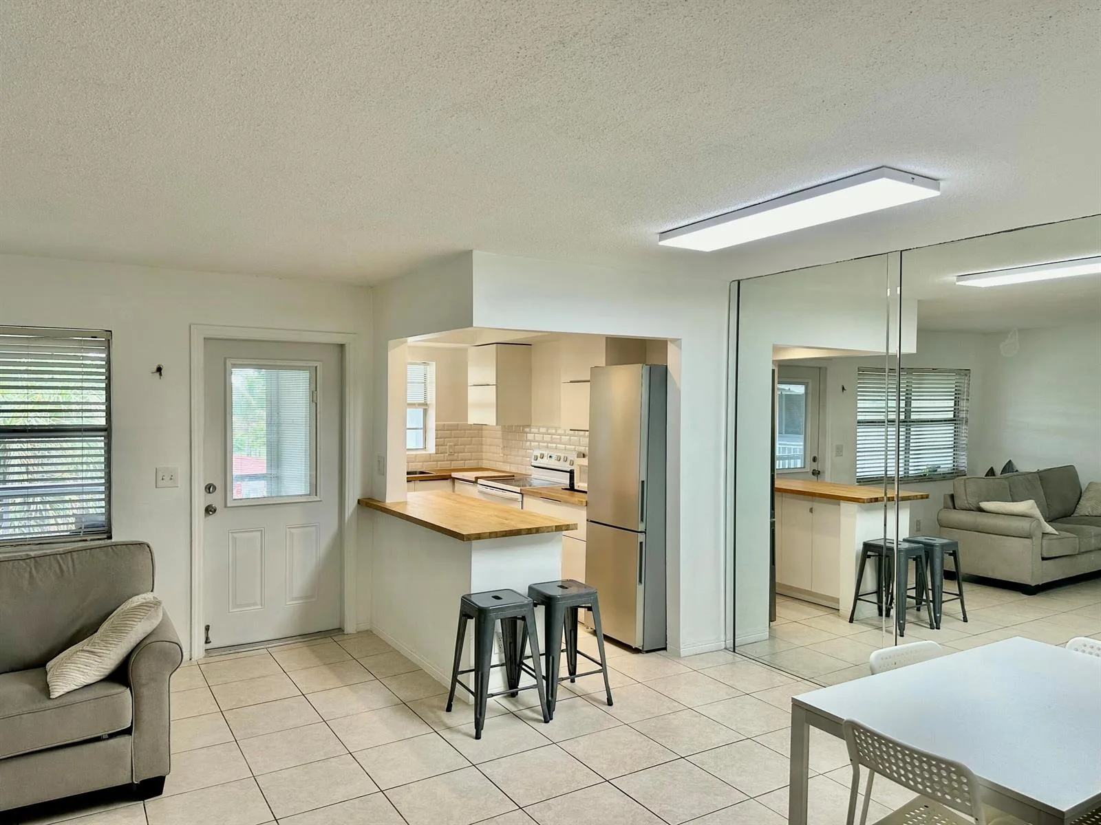 580 EGRET Drive # 314, Hallandale Beach, FL 33009