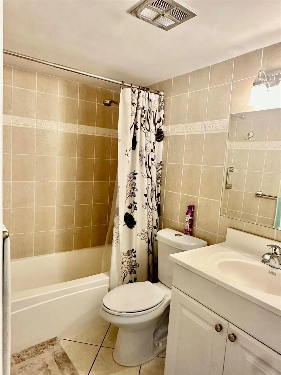 580 EGRET Drive # 314, Hallandale Beach, FL 33009 photo 5