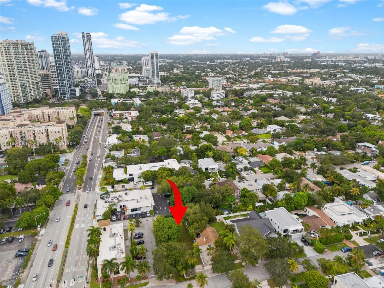 615 SE 7th St, Fort Lauderdale, FL 33301 photo 4