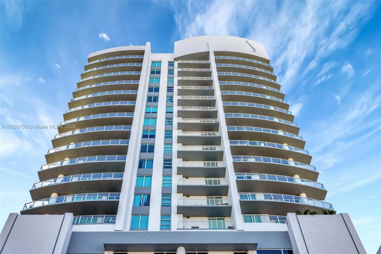 315 NE 3rd Ave # 1505, Fort Lauderdale, FL 33301 photo 2