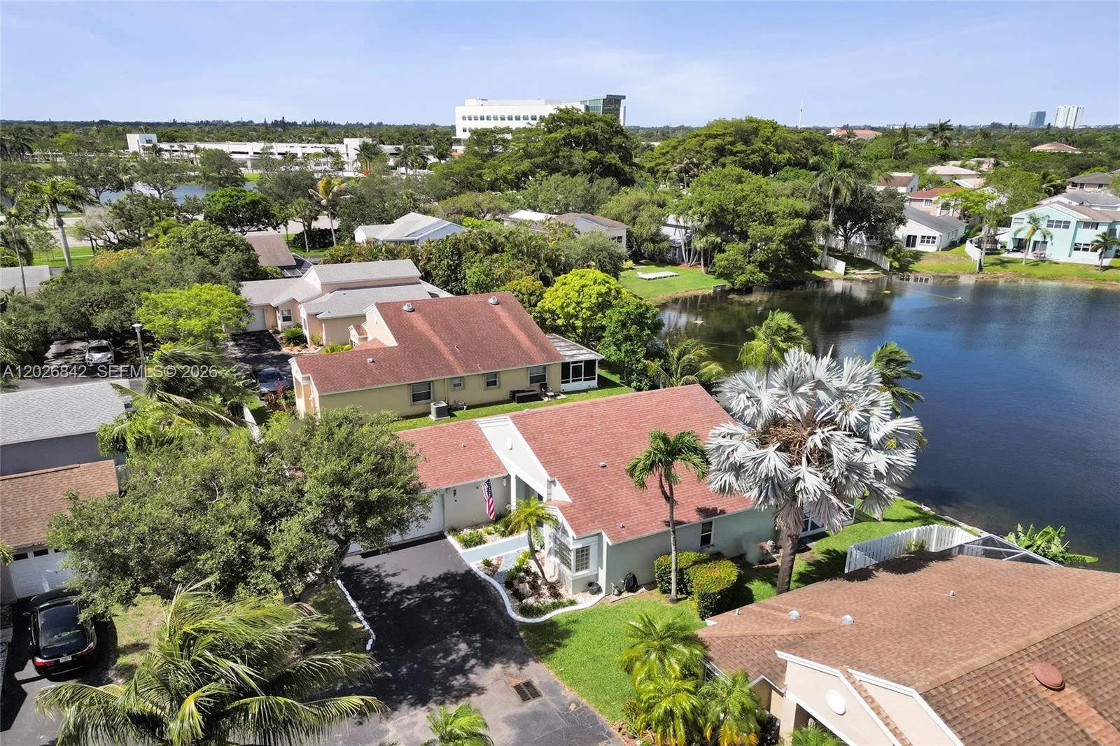 10639 Lago Welleby Dr, Sunrise, FL 33351