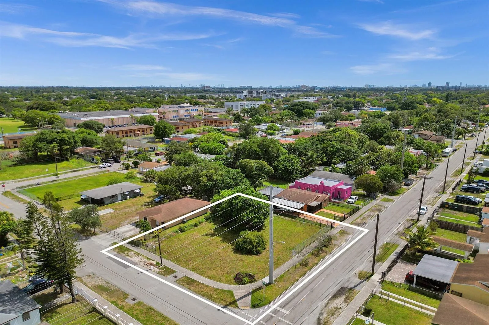 1895 NW 58th Street, Miami, FL 33142