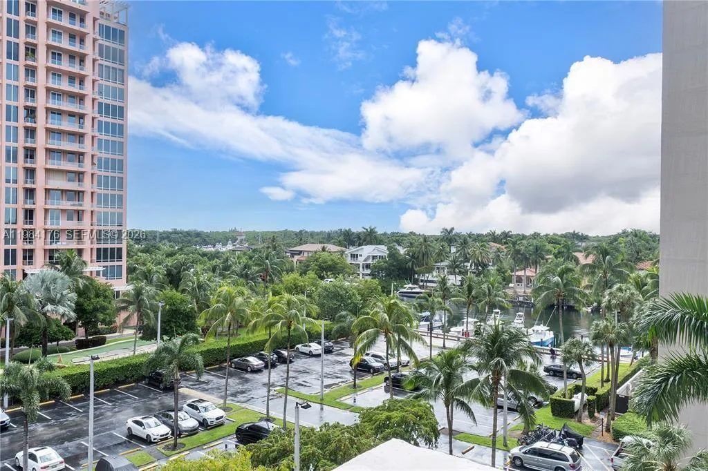 90 Edgewater Dr # 614, Coral Gables, FL 33133 photo 3