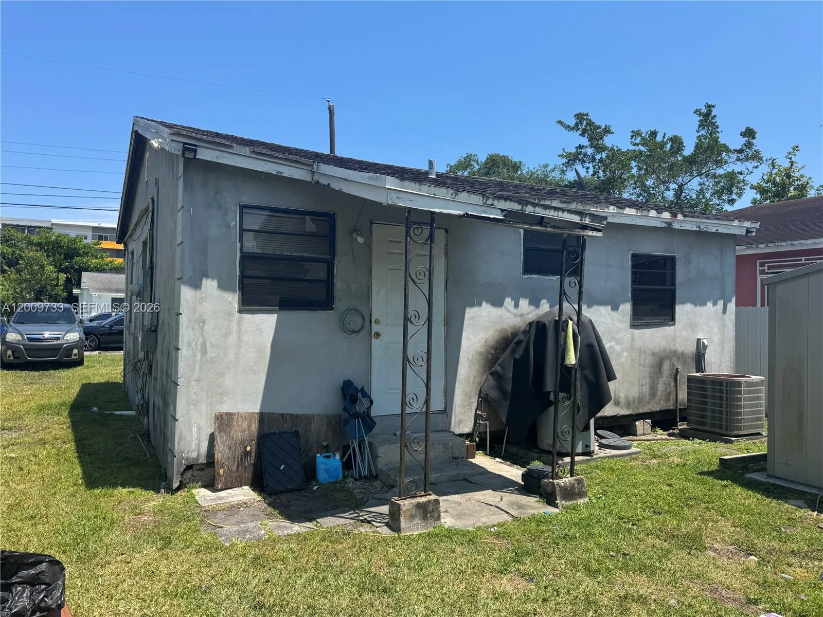 5224 NW 24th Ct, Miami, FL 33142 photo 2